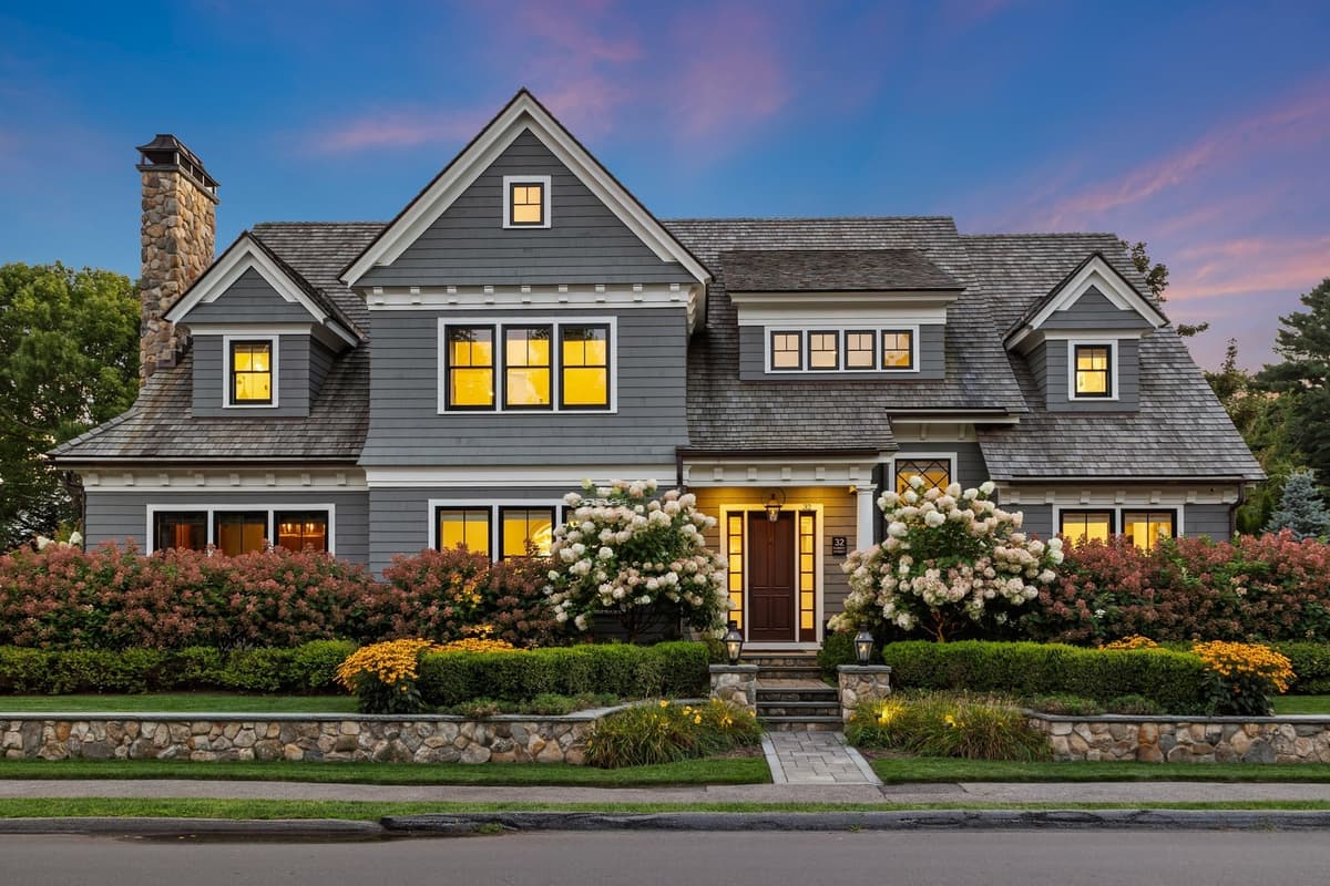 What Makes a Real Estate Agent 'Investor-Friendly'? (And Why It Matters)